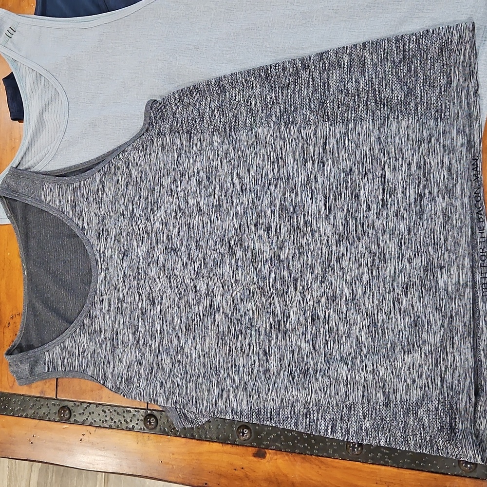 5 Lululemon Tank Top Bundle - Picture 2 of 12